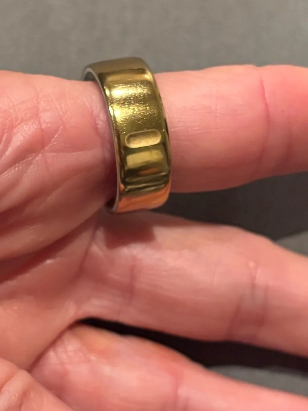 Oura Gold Smart Ring 4 by Oura size 7